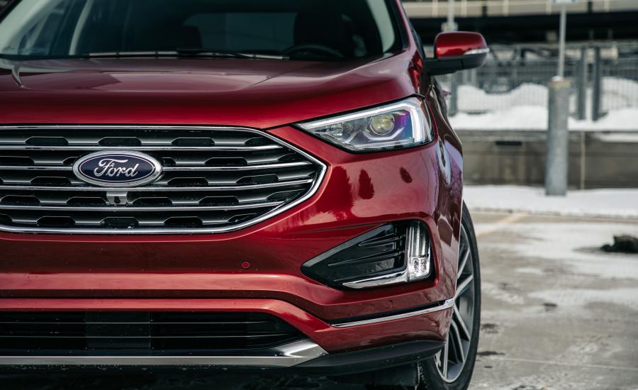 Детали экстерьера Ford Edge Titanium 2018 года  (NA) (фото 7 из 29)